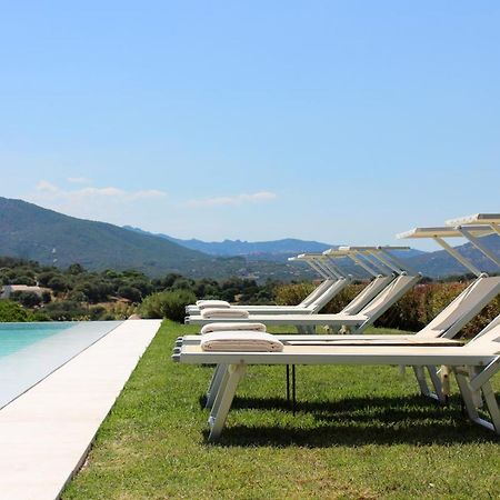 Albero Capovolto Bed & Breakfast Golfo Aranci Dış mekan fotoğraf